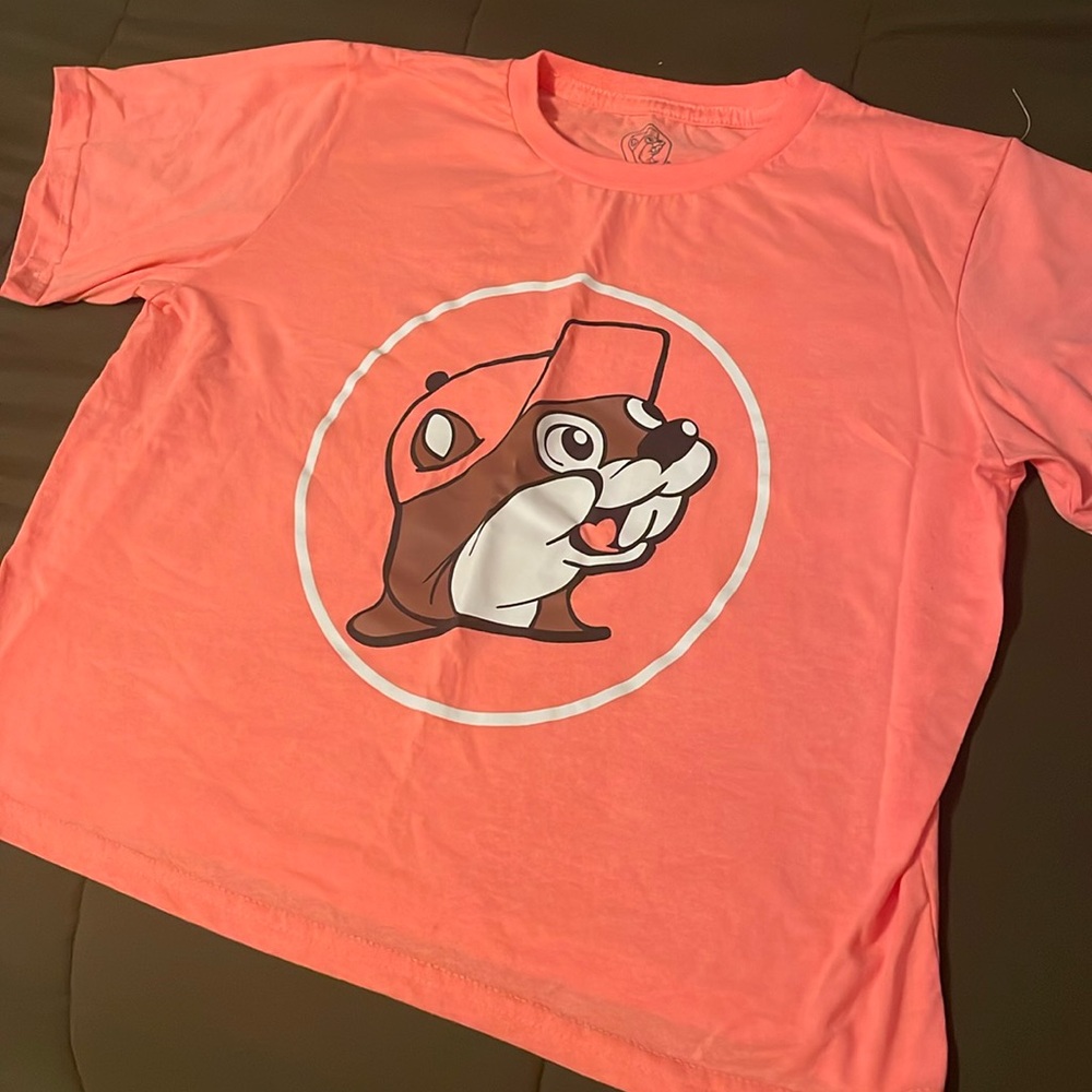 Bucee’s crop top
